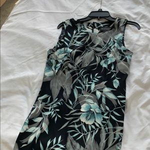 Beautiful no sleeve summer dress